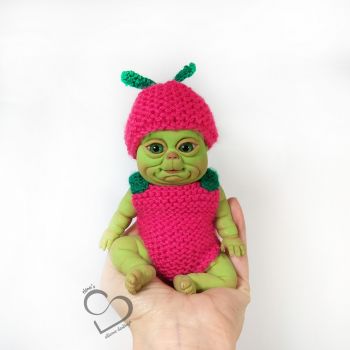 Handmade knitted 2 piece set for baby 6" by Knitted Darlings #strawberry